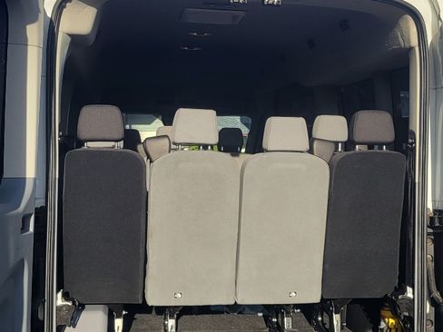 Used 2017 Ford Transit 350 XLT image 6