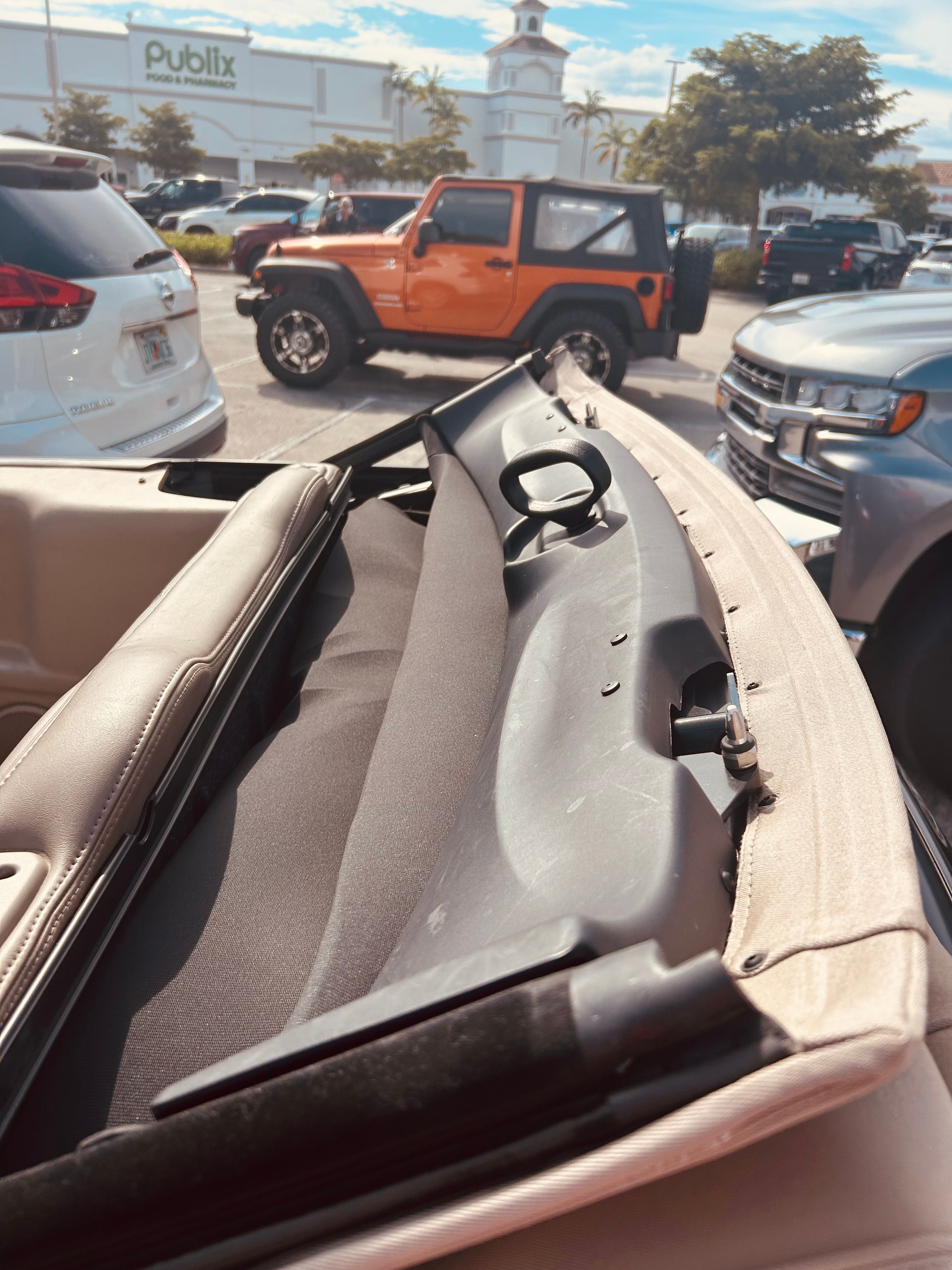 Used 2008 Chrysler PT Cruiser Convertible FWD image 9