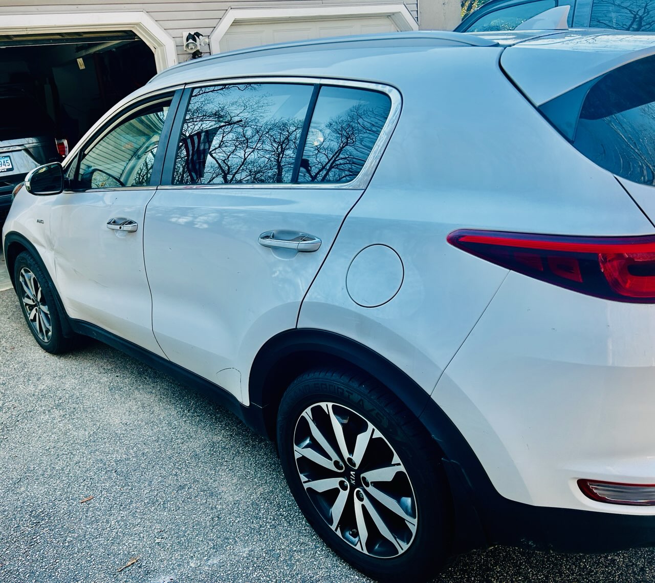 Used 2018 Kia Sportage EX AWD/4WD image 5