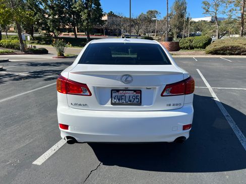 Used 2009 Lexus IS 250 image 4