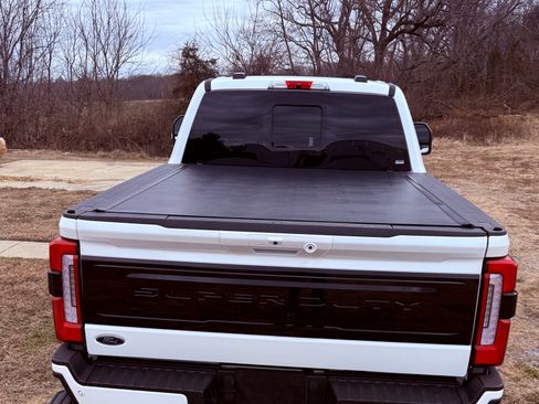 Used 2025 Ford F350 Platinum w/ Tremor Off-Road Package image 9