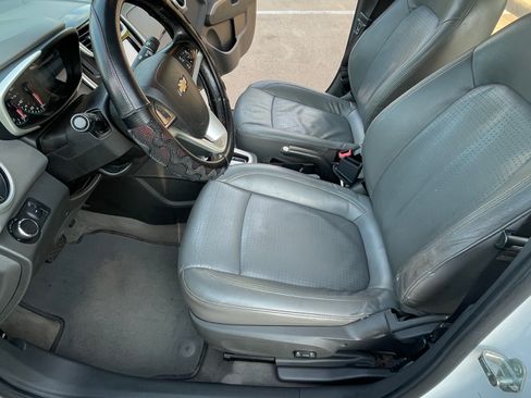 Used 2017 Chevrolet Sonic Premier image 12