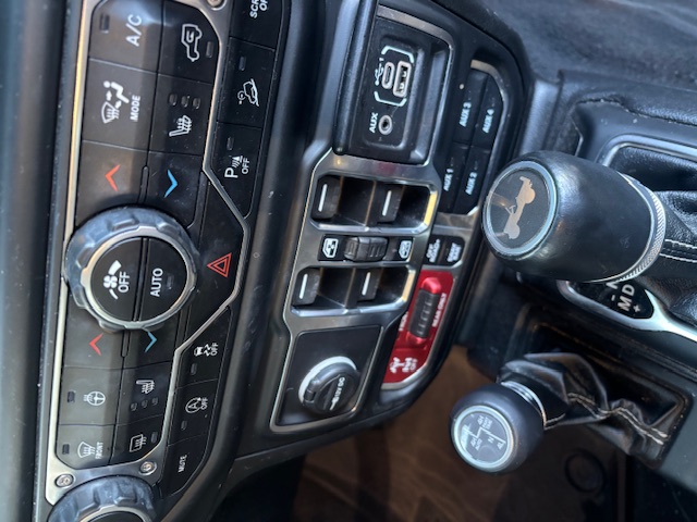 Used 2021 Jeep Wrangler Unlimited Rubicon AWD/4WD image 13