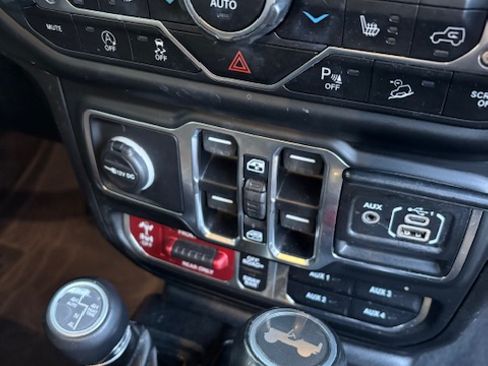 Used 2021 Jeep Wrangler Unlimited Rubicon image 13