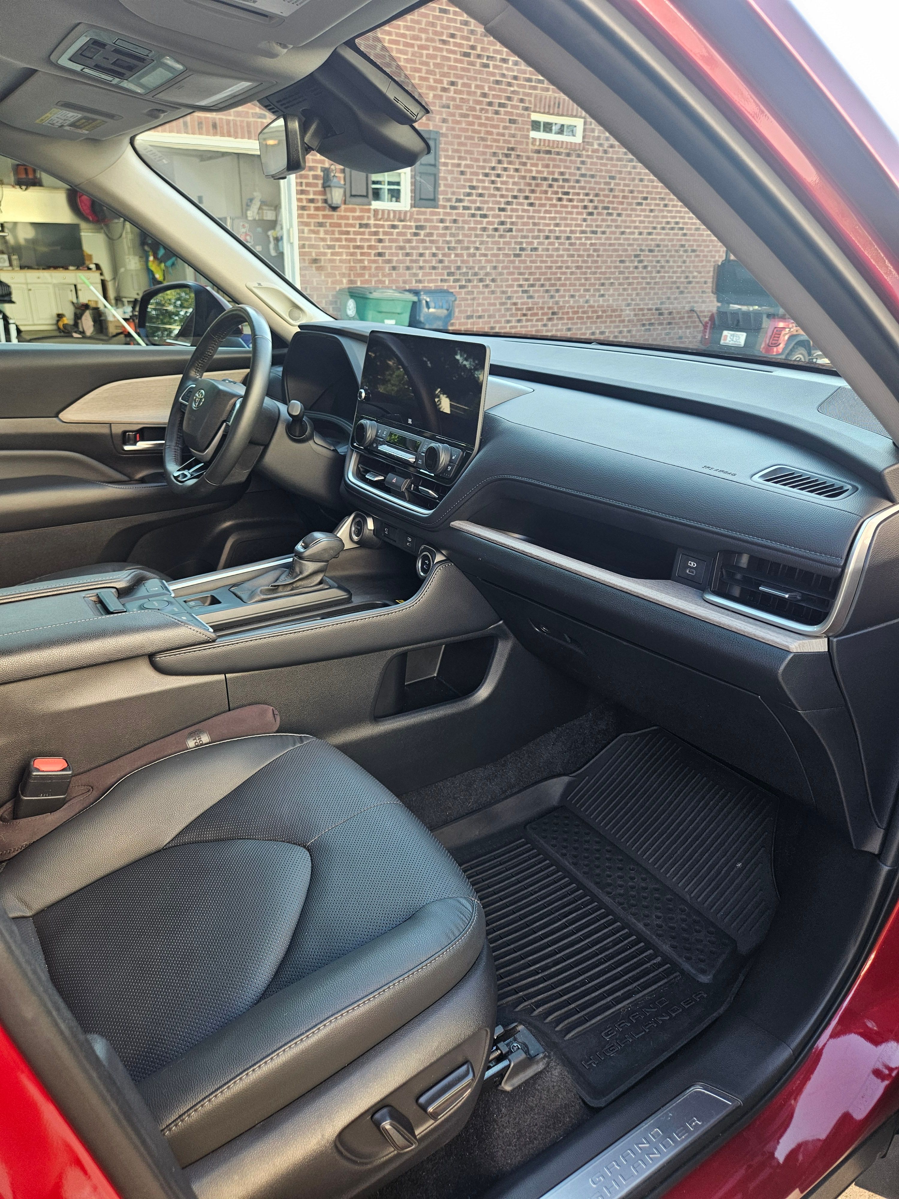 Used 2024 Toyota Grand Highlander AWD Hybrid image 10