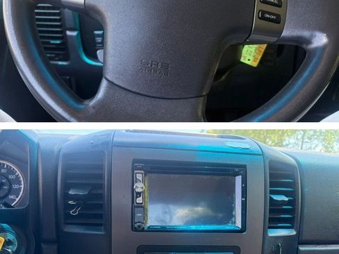Used 2009 Nissan Titan SE AWD/4WD image 10