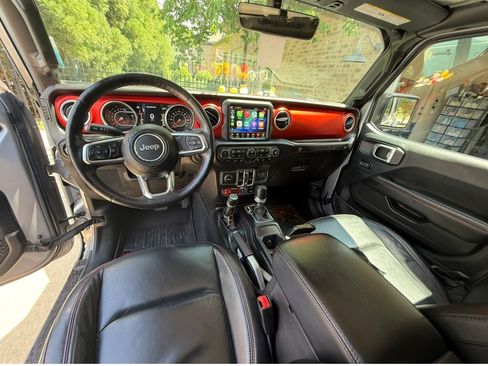 Used 2018 Jeep Wrangler Unlimited Rubicon AWD/4WD image 13