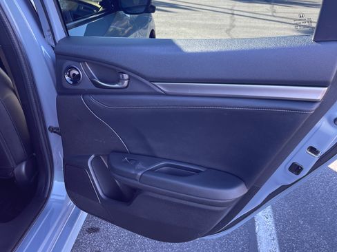 Used 2017 Honda Civic EX-L image 22