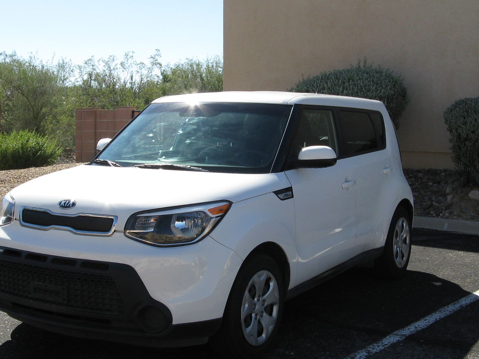 Used 2015 Kia Soul FWD image 2