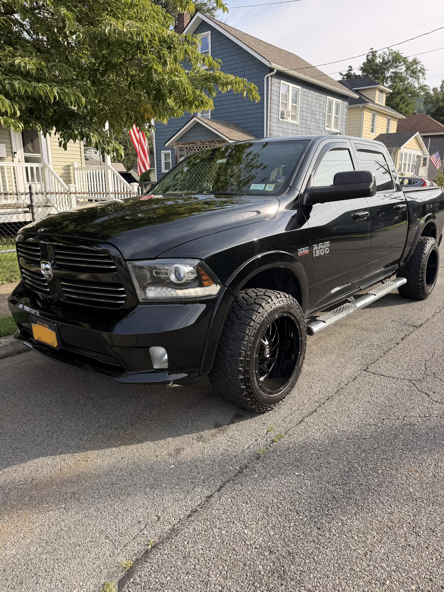 Used 2015 RAM 1500 Sport AWD/4WD image 2
