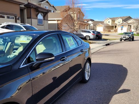 Used 2016 Ford Fusion SE w/ Equipment Group 202A image 4