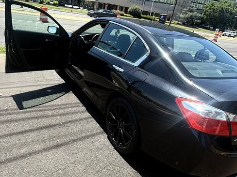 Used 2014 Honda Accord EX image 16