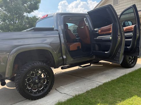 Used 2016 Toyota Tundra 1794 Edition AWD/4WD image 9