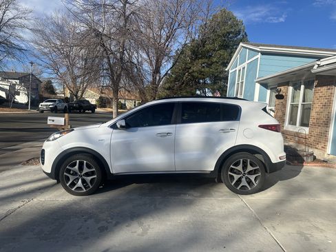 Used 2018 Kia Sportage SX image 1