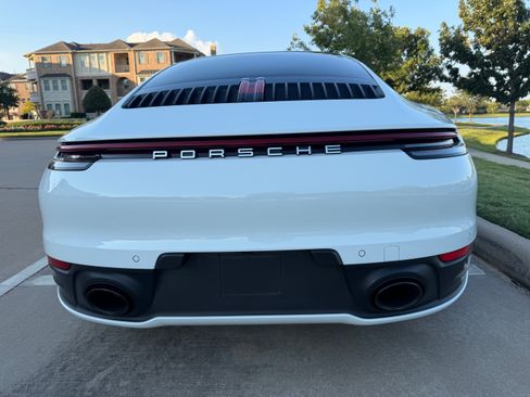 Used 2024 Porsche 911 Carrera image 20