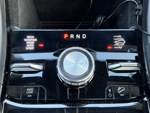 Used 2021 Jeep Grand Cherokee L Overland image 26