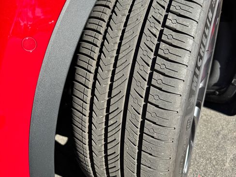 Used 2022 Tesla Model Y Performance image 10