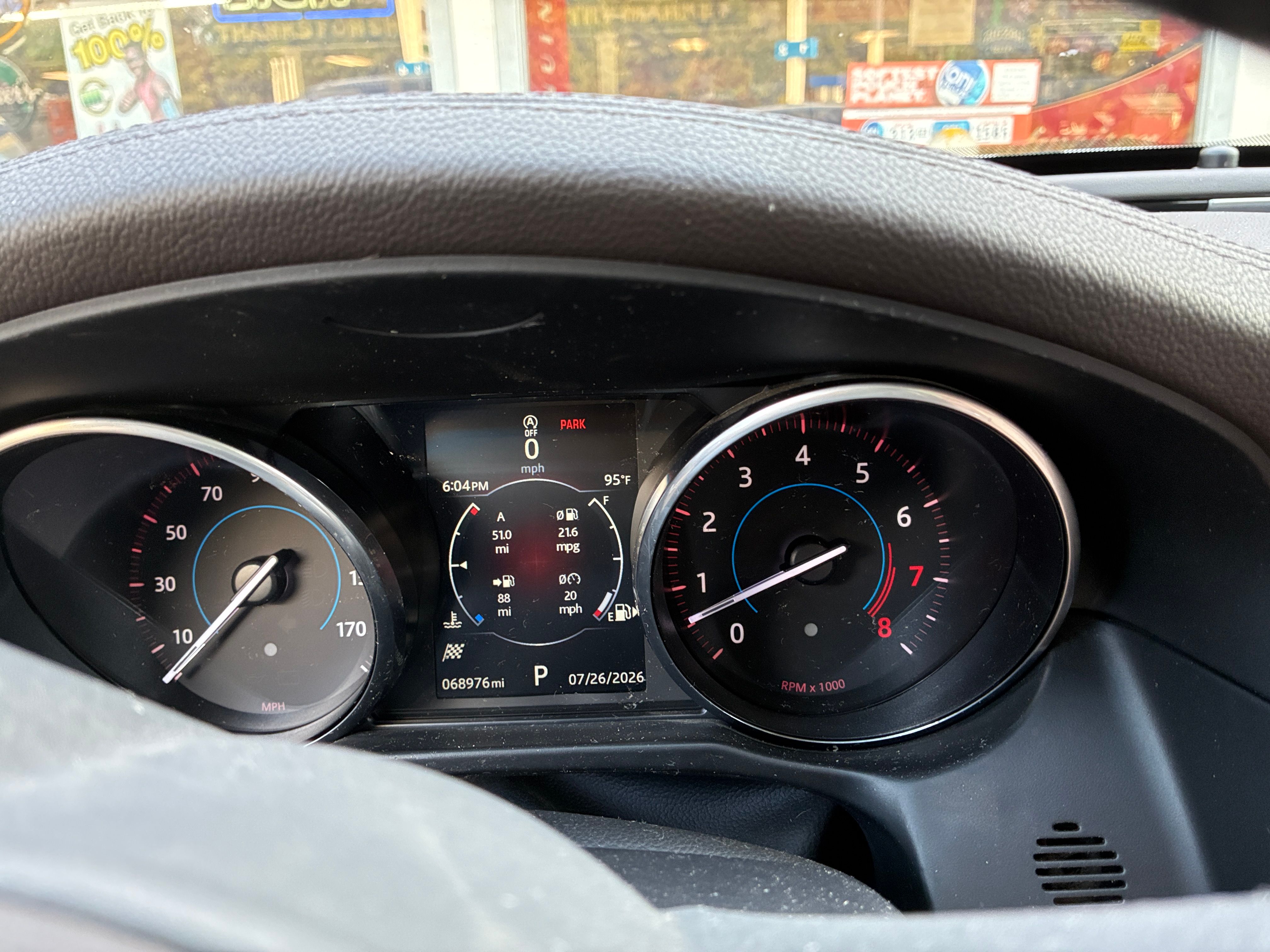 Used 2017 Jaguar XF Premium RWD image 19