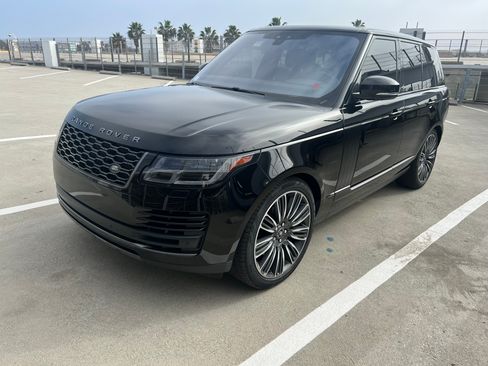 Used 2021 Land Rover Range Rover image 1