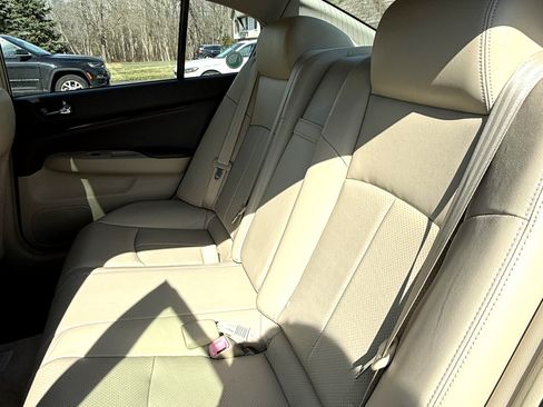 Used 2011 INFINITI G37 x Sedan w/ Premium Pkg image 11