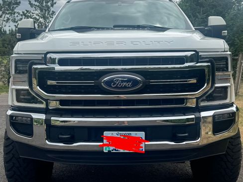 Used 2021 Ford F350 Lariat w/ Lariat Ultimate Package AWD/4WD image 2