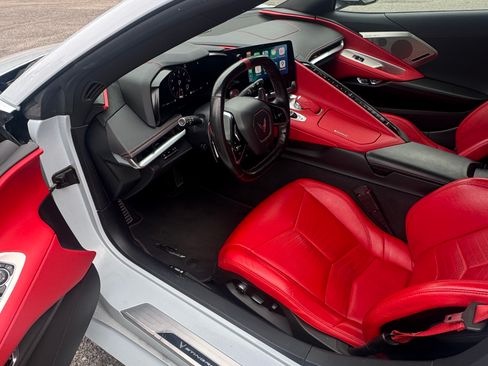 Used 2021 Chevrolet Corvette Stingray Coupe 2D w/ Z51 Performance Package image 12