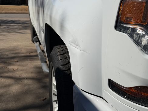 Used 2018 Chevrolet Silverado 1500 LT w/ Texas Edition image 6