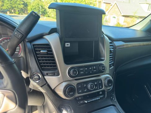 Used 2016 GMC Yukon XL Denali w/ Open Road Package image 21