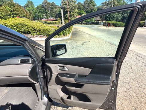 Used 2012 Honda Odyssey Touring image 23