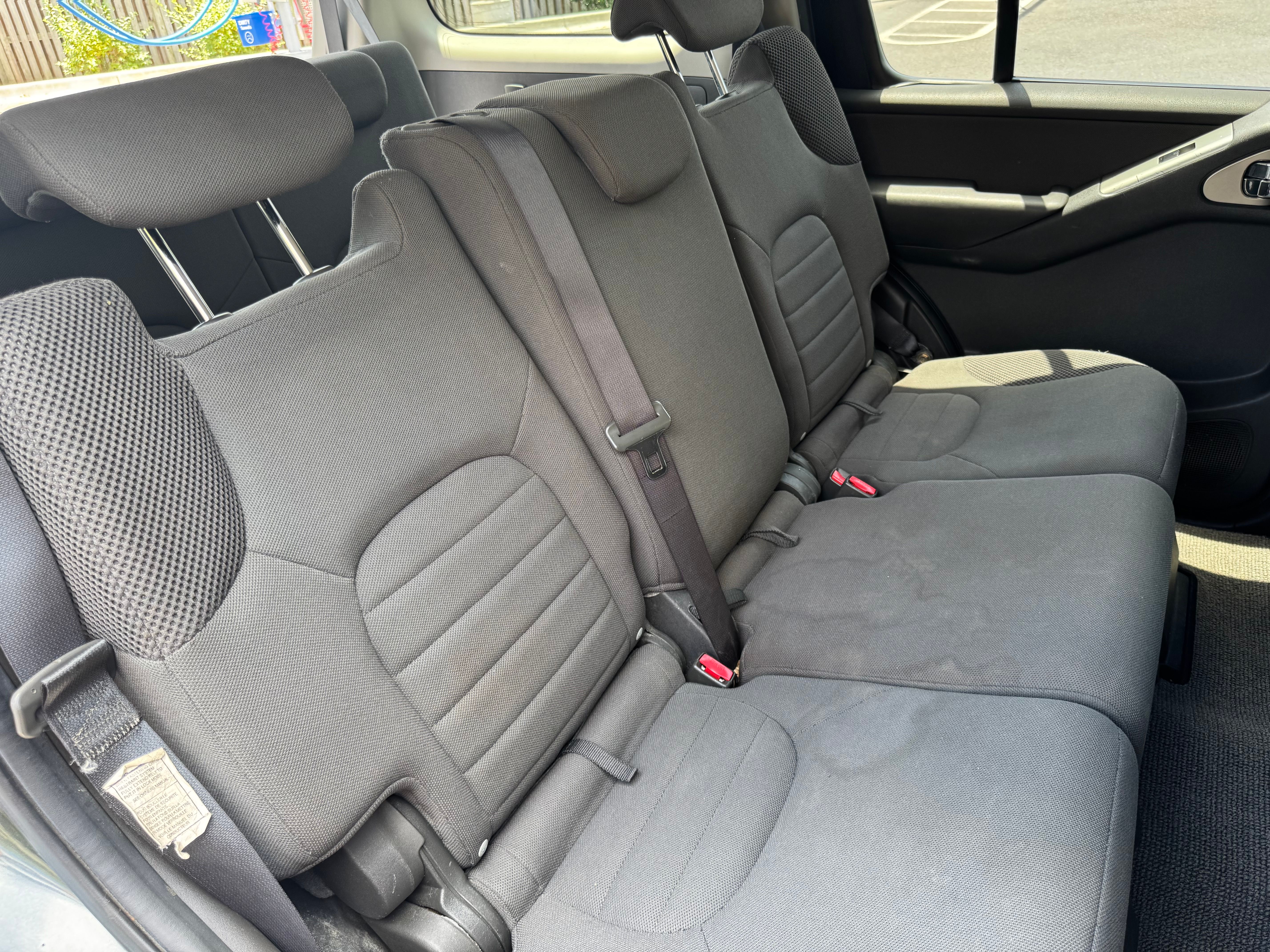Used 2005 Nissan Pathfinder XE AWD/4WD image 16