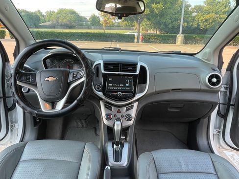 Used 2017 Chevrolet Sonic Premier image 11