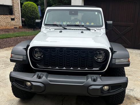 Used 2024 Jeep Wrangler Unlimited Sport AWD/4WD image 1