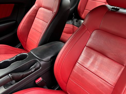 Used 2017 Ford Mustang GT Premium RWD image 13