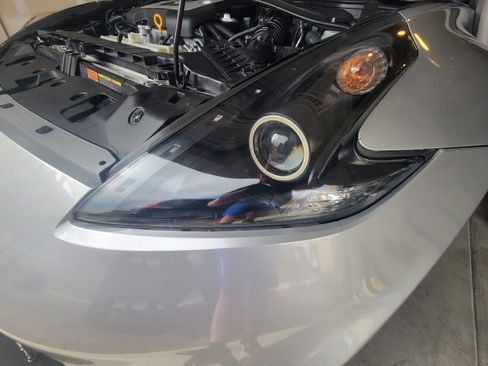Used 2010 Nissan 370Z NISMO image 10