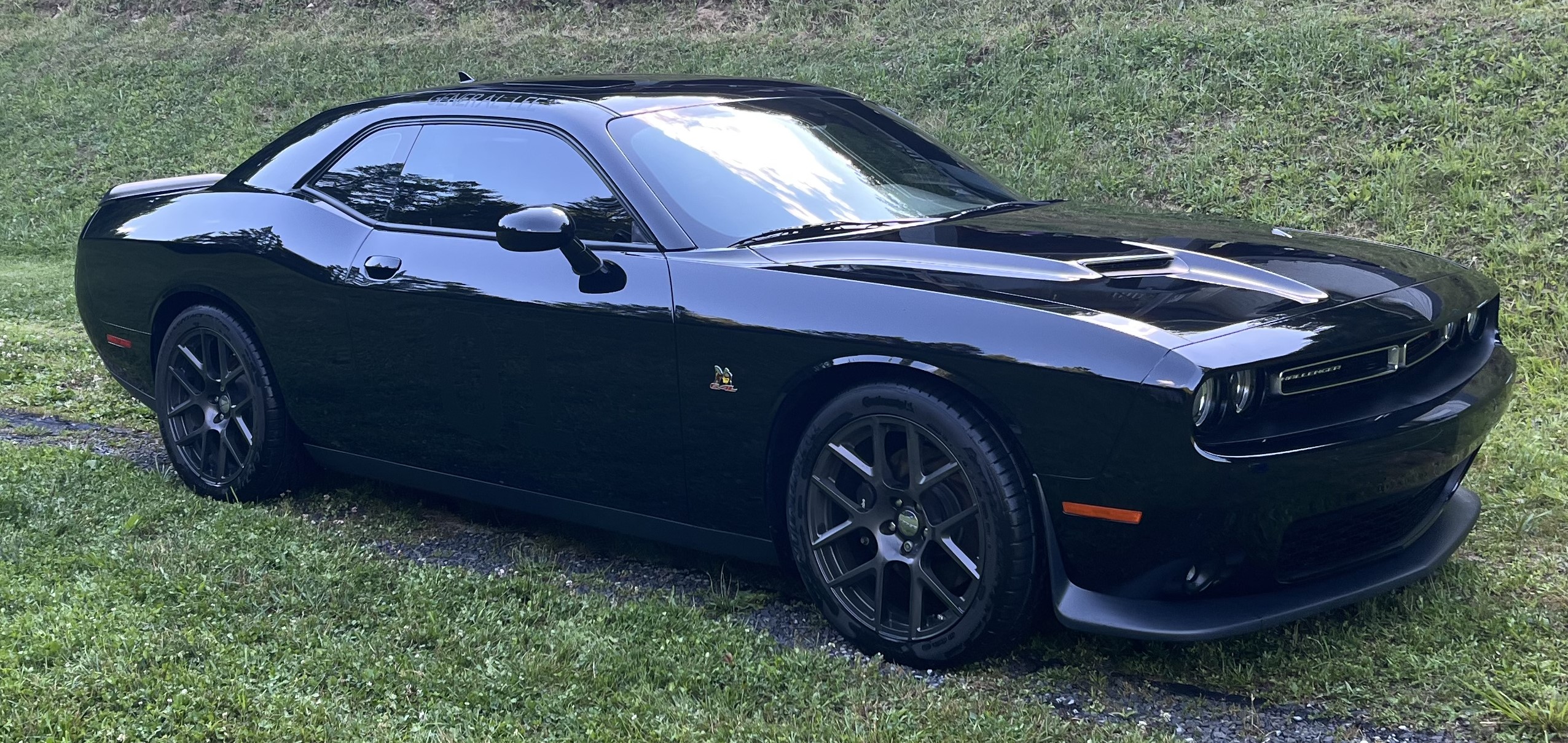 Used 2016 Dodge Challenger R/T Scat Pack w/ Leather Interior Group RWD image 1