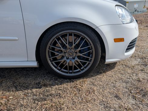 Used 2008 Volkswagen R32 image 17