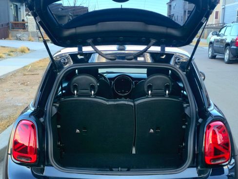 Used 2022 MINI Cooper S image 4