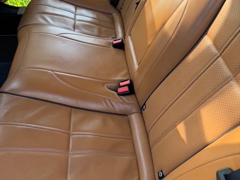 Used 2015 Jaguar XJ L Portfolio RWD image 8