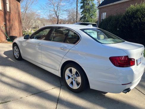 Used 2013 BMW 528i Sedan image 6