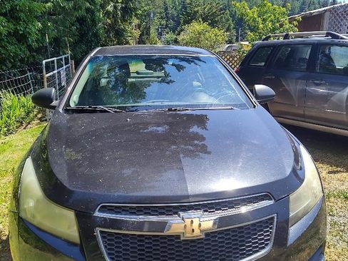 Used 2012 Chevrolet Cruze LS w/ Connectivity Package image 4