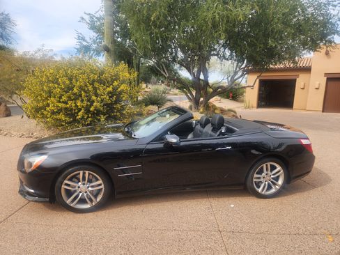 Used 2013 Mercedes-Benz SL 550 image 1
