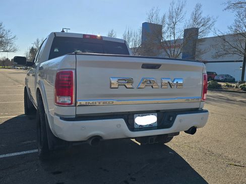 Used 2016 RAM 1500 Limited image 9
