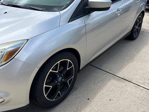 Used 2012 Ford Focus SE w/ SE Sport Pkg FWD image 10