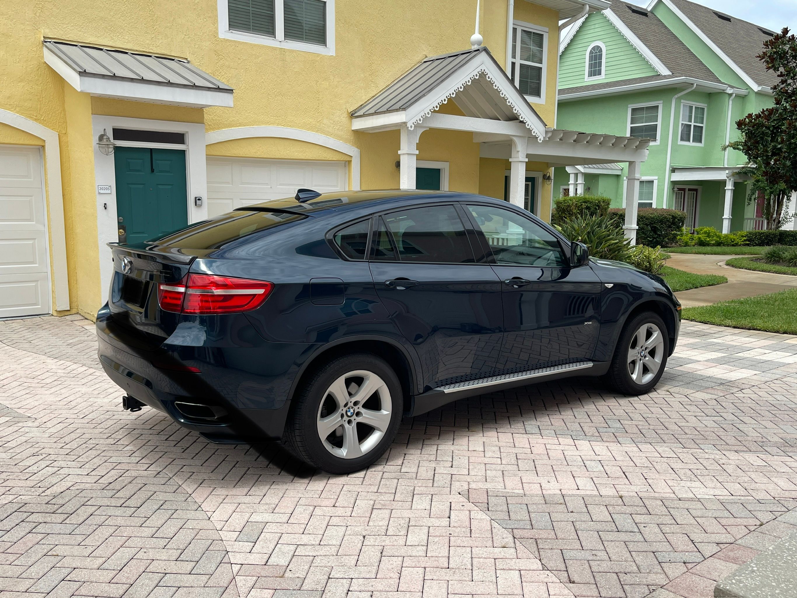 Used 2014 BMW X6 xDrive50i AWD/4WD image 1
