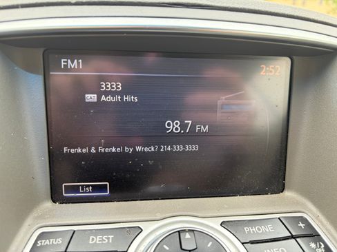 Used 2010 INFINITI G37 Sport w/ Premium Pkg image 17