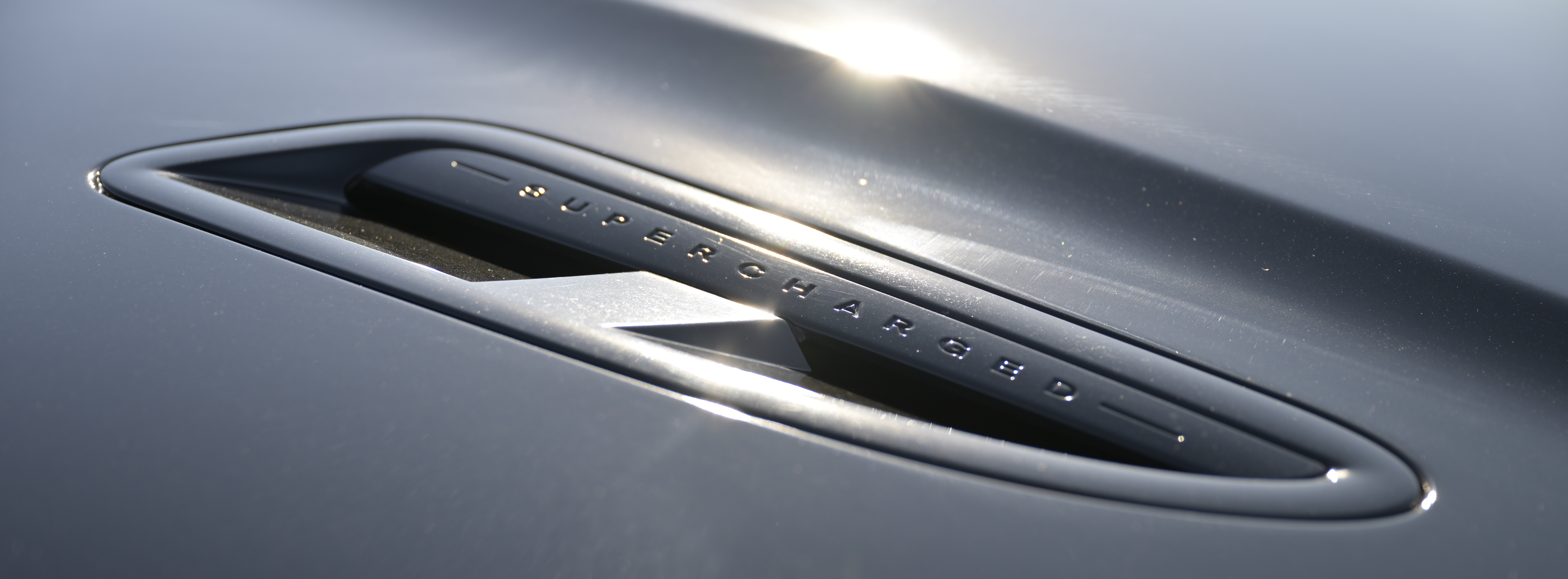 Used 2014 Jaguar XJ R LWB RWD image 10