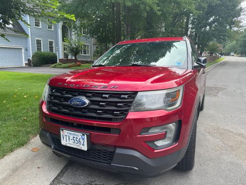 Used 2016 Ford Explorer Sport w/ Equipment Group 401A AWD/4WD image 17