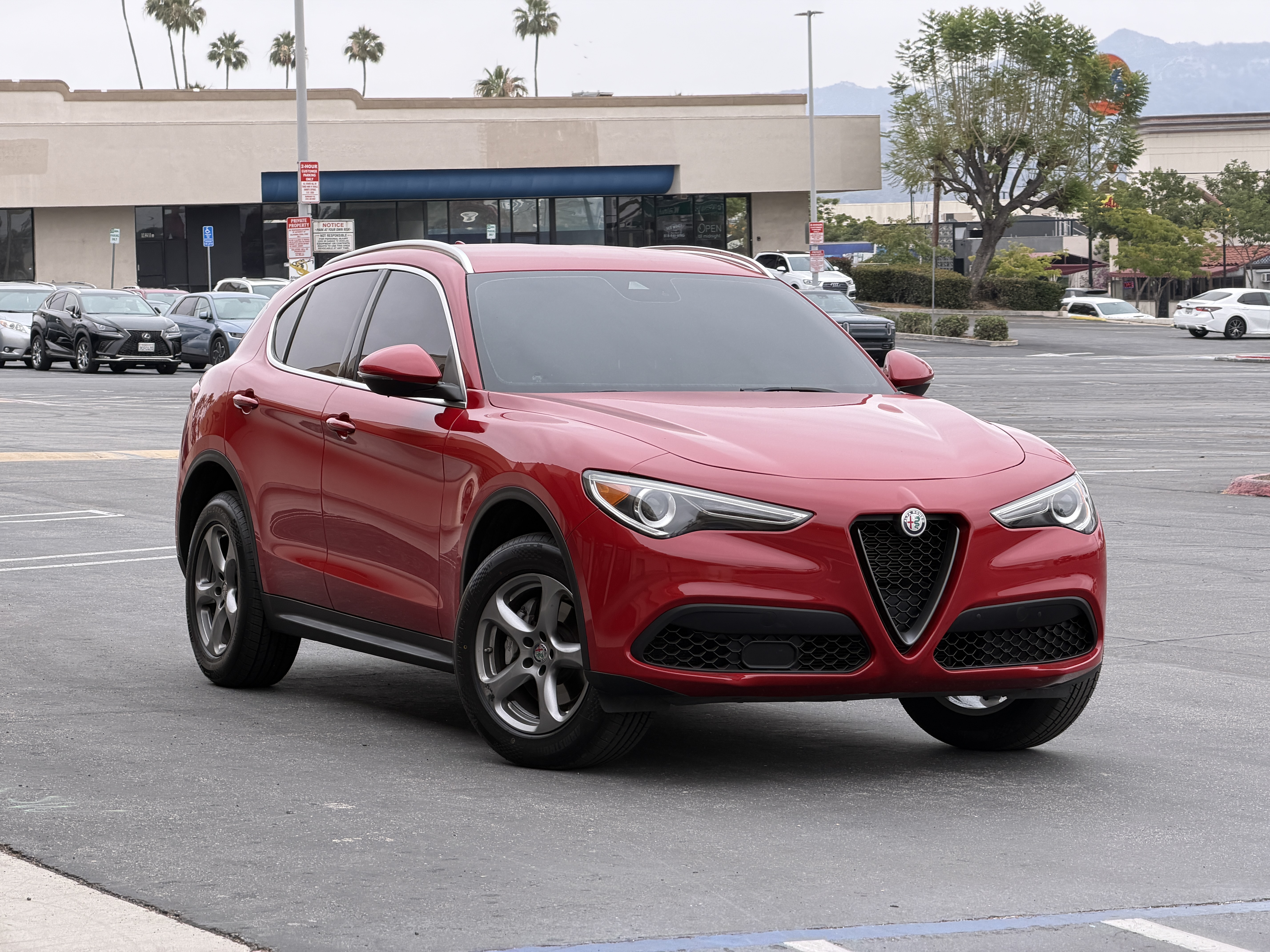 Used 2021 Alfa Romeo Stelvio Sprint RWD image 2