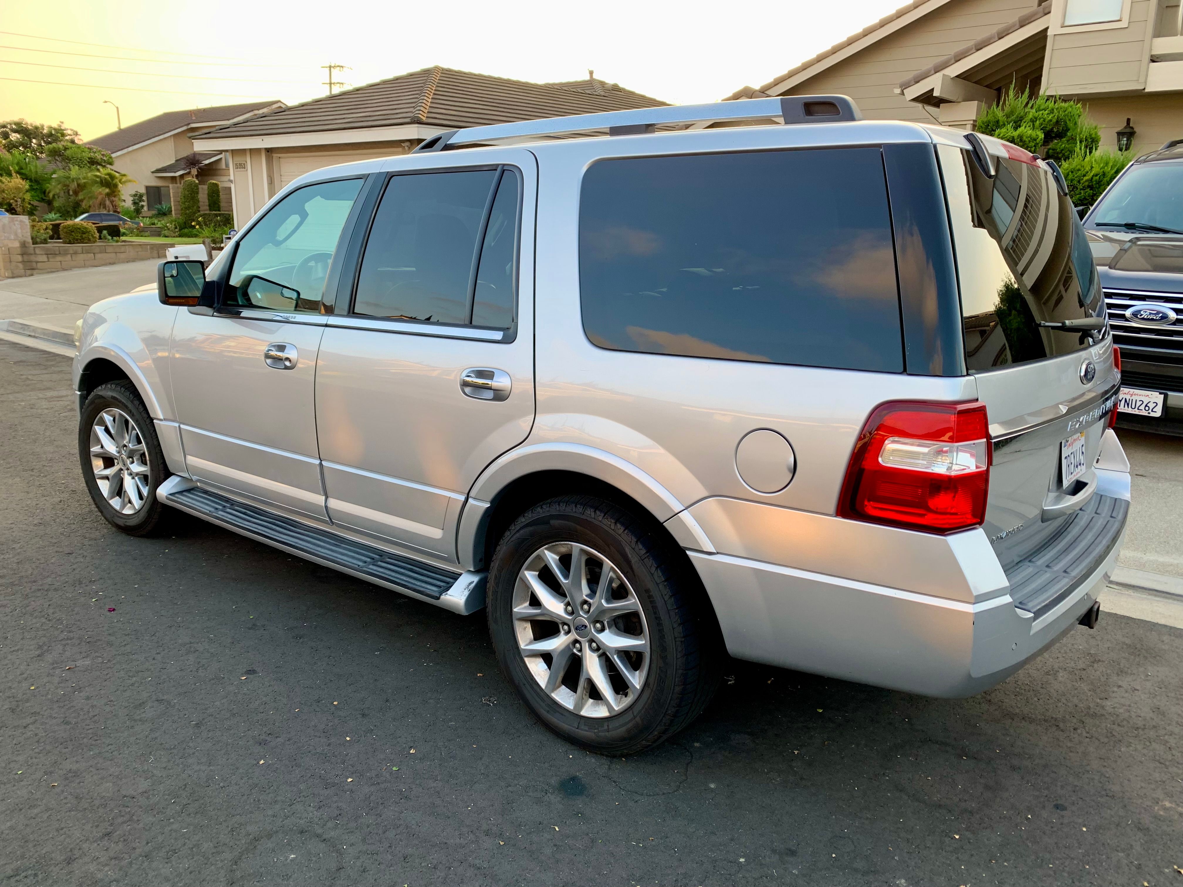 Used 2016 Ford Expedition Limited RWD image 8