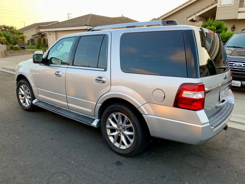 Used 2016 Ford Expedition Limited image 8